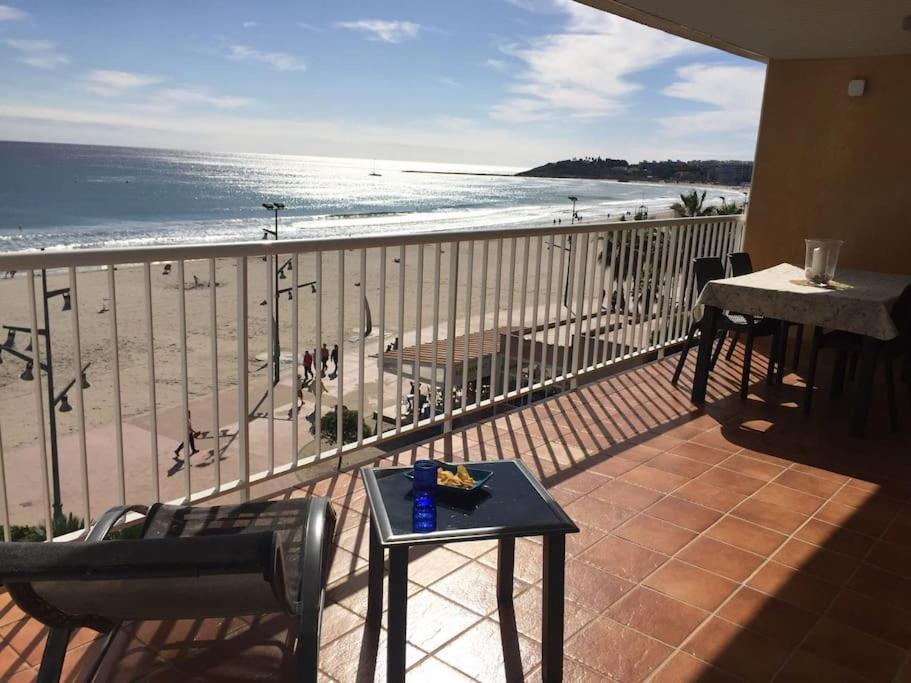 Apartamento 1ª Linea De Playa - Port Aventura Ла-Пинеда Экстерьер фото